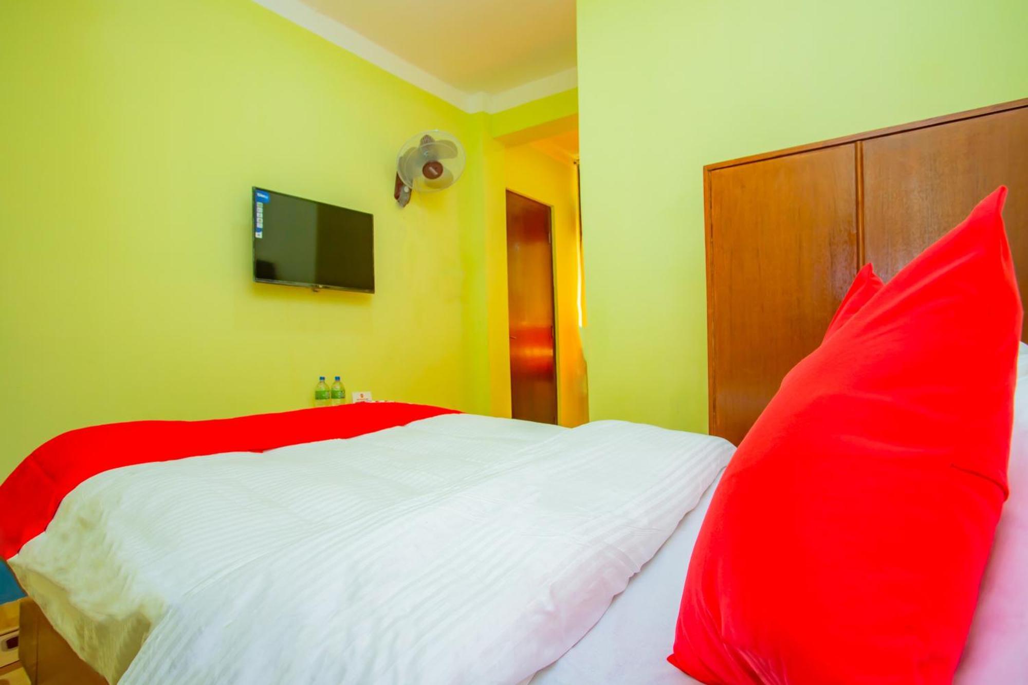 קטמנדו Oyo 589 Hotel Trimurti מראה חיצוני תמונה