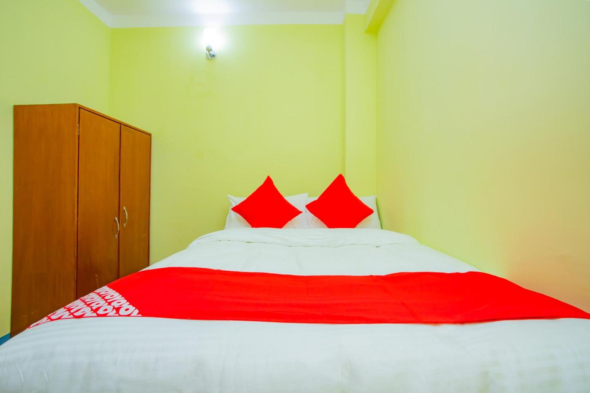 קטמנדו Oyo 589 Hotel Trimurti מראה חיצוני תמונה
