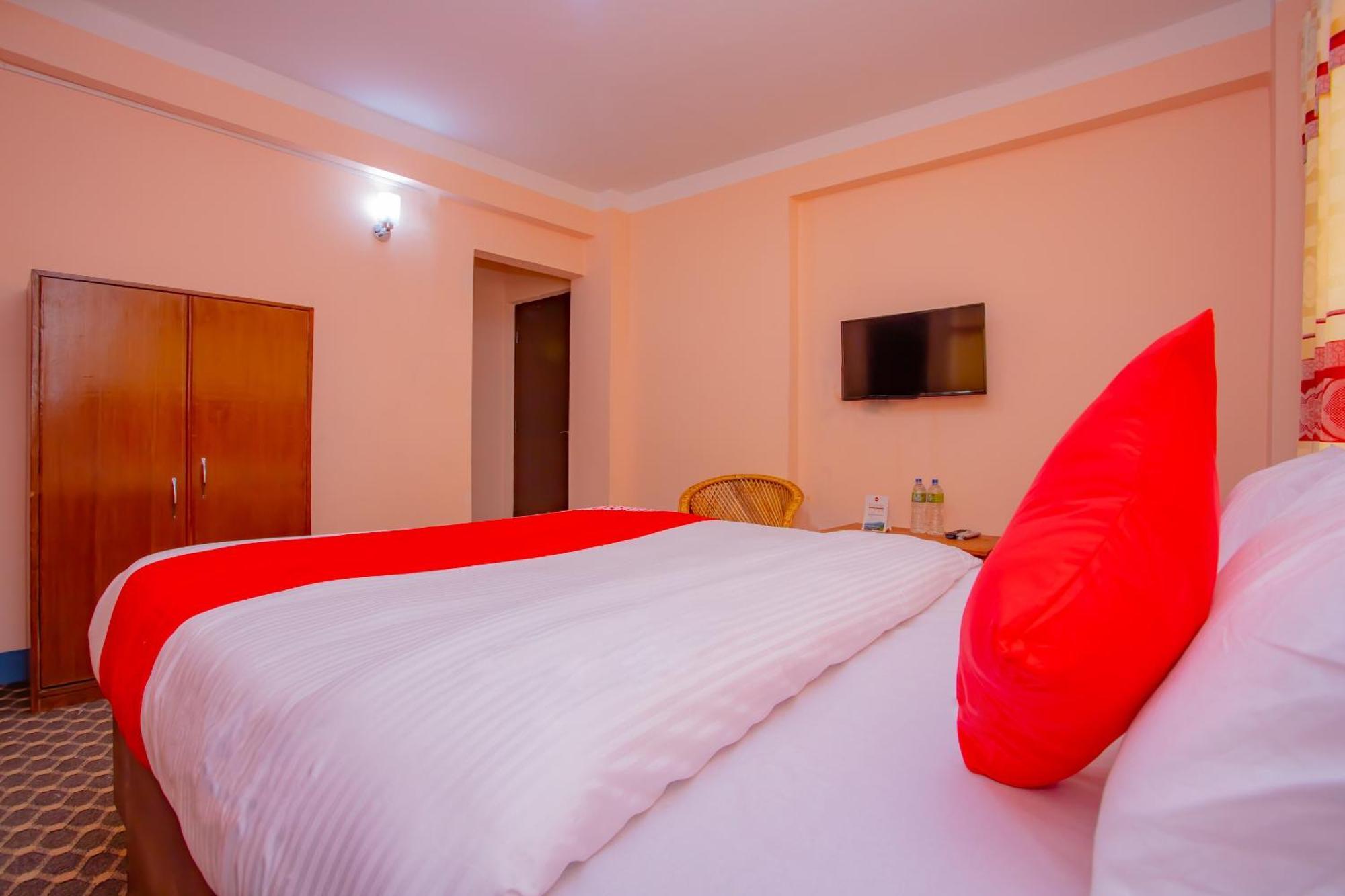 קטמנדו Oyo 589 Hotel Trimurti מראה חיצוני תמונה