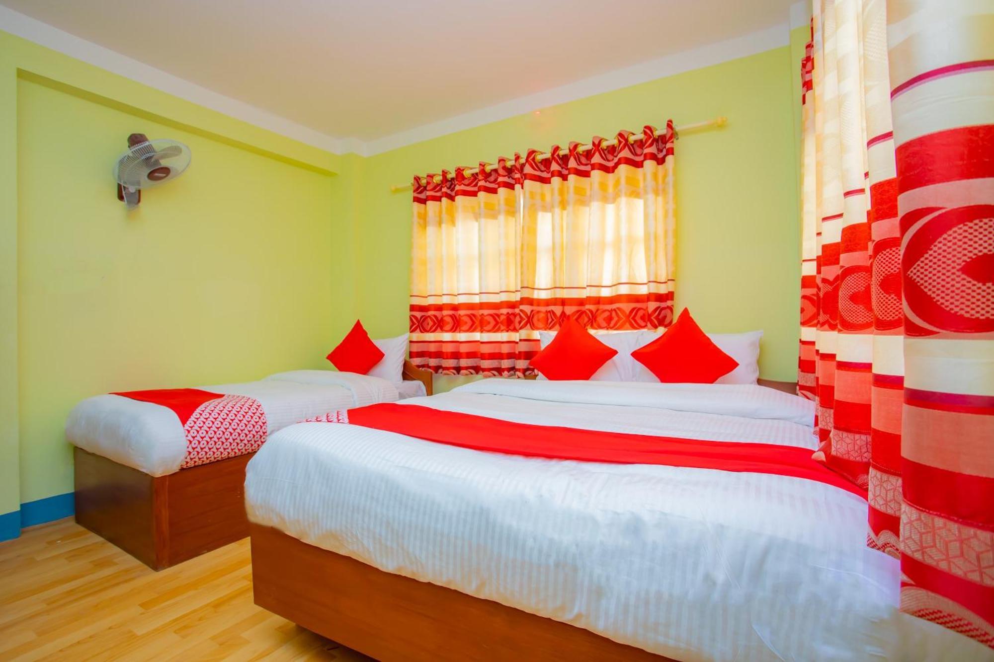 קטמנדו Oyo 589 Hotel Trimurti מראה חיצוני תמונה