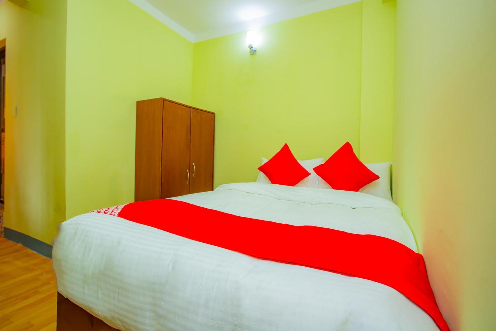 קטמנדו Oyo 589 Hotel Trimurti מראה חיצוני תמונה