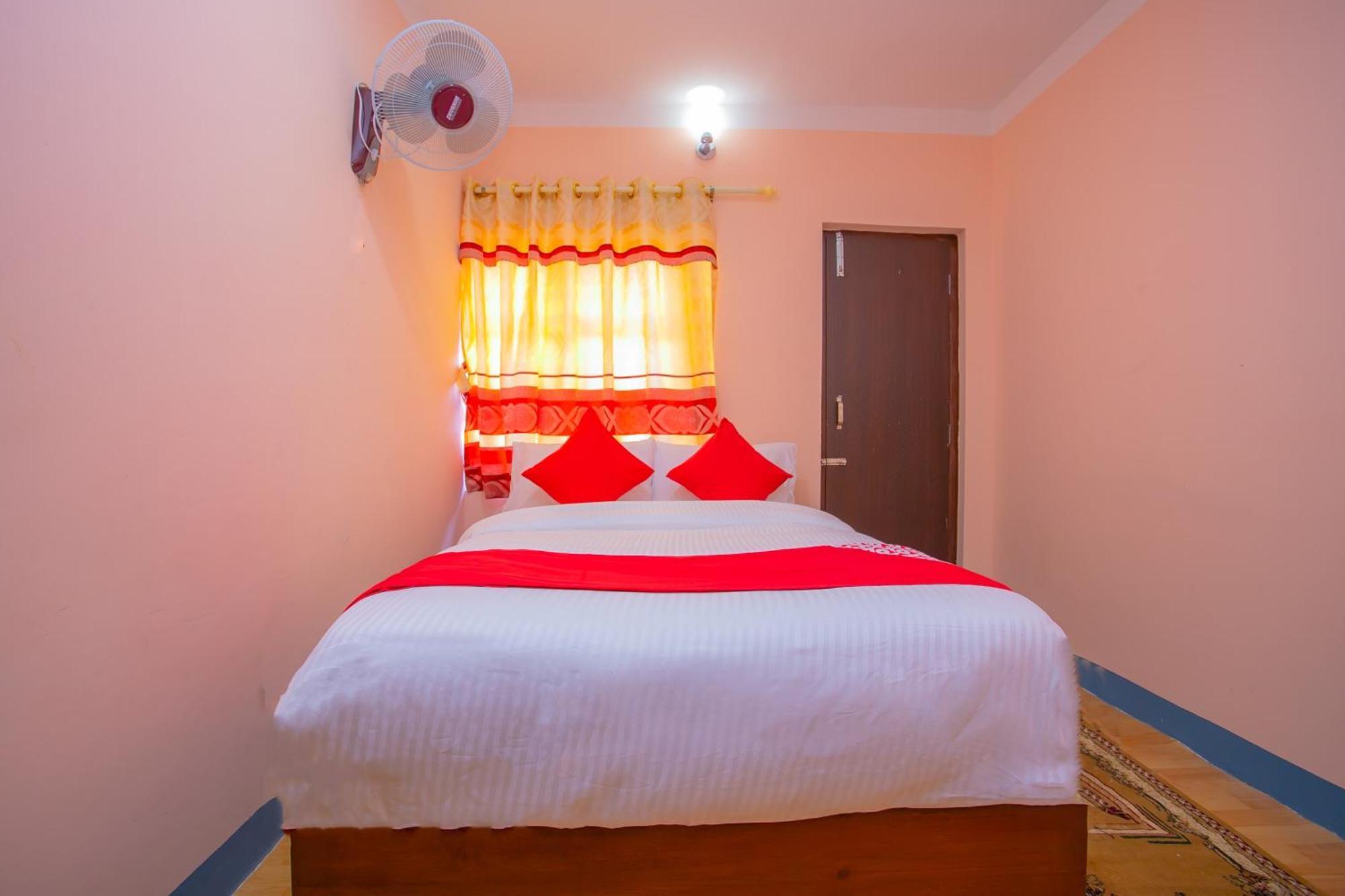 קטמנדו Oyo 589 Hotel Trimurti מראה חיצוני תמונה