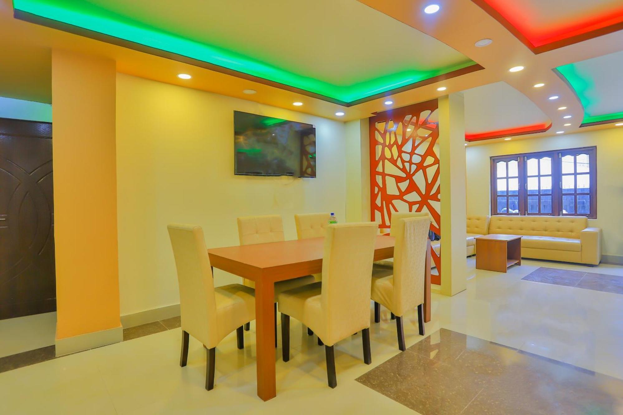 קטמנדו Oyo 589 Hotel Trimurti מראה חיצוני תמונה
