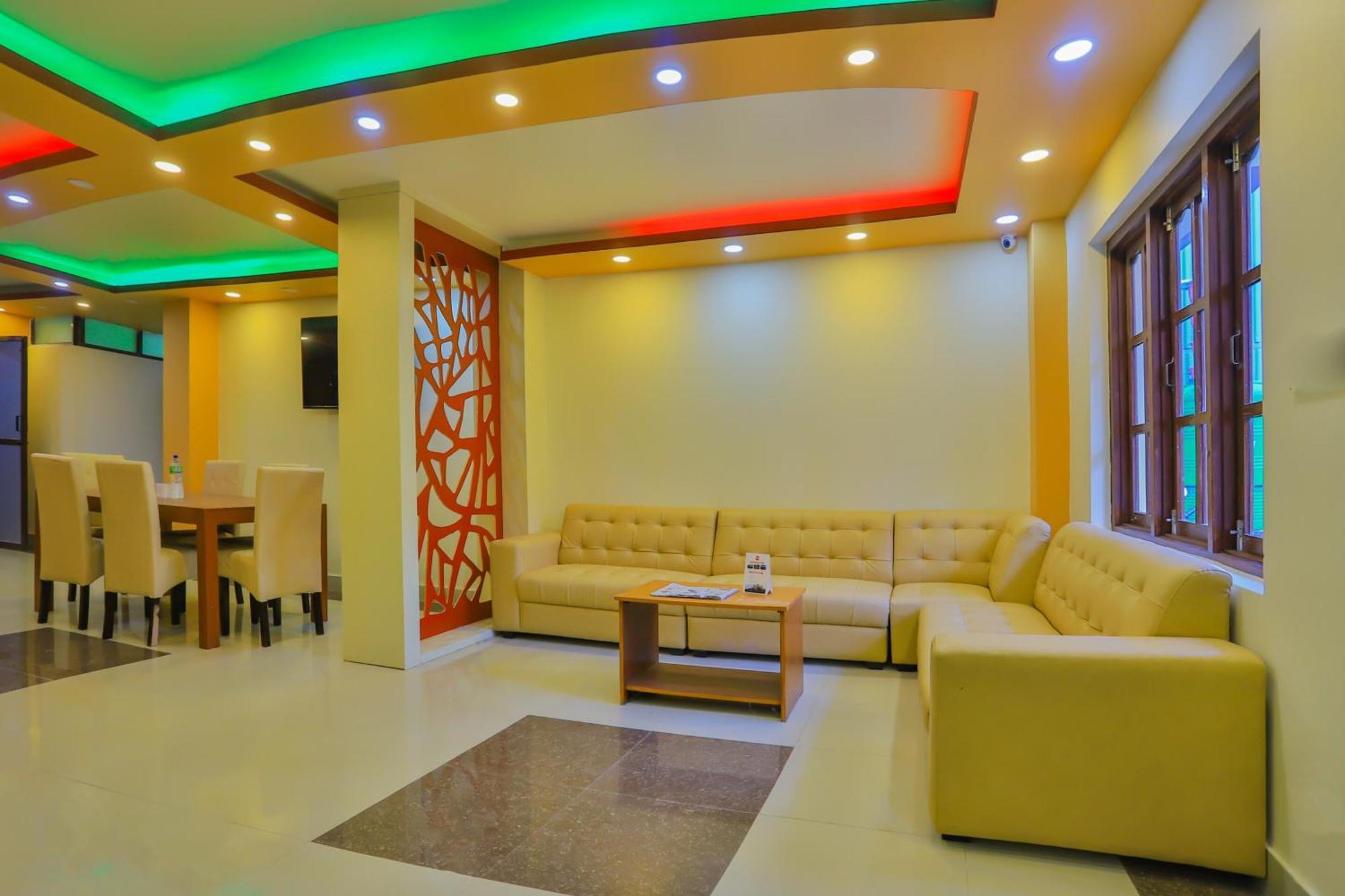 קטמנדו Oyo 589 Hotel Trimurti מראה חיצוני תמונה