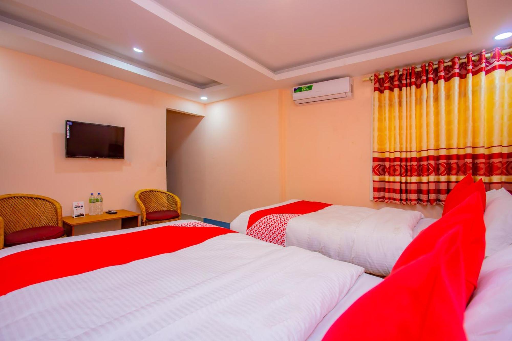 קטמנדו Oyo 589 Hotel Trimurti מראה חיצוני תמונה