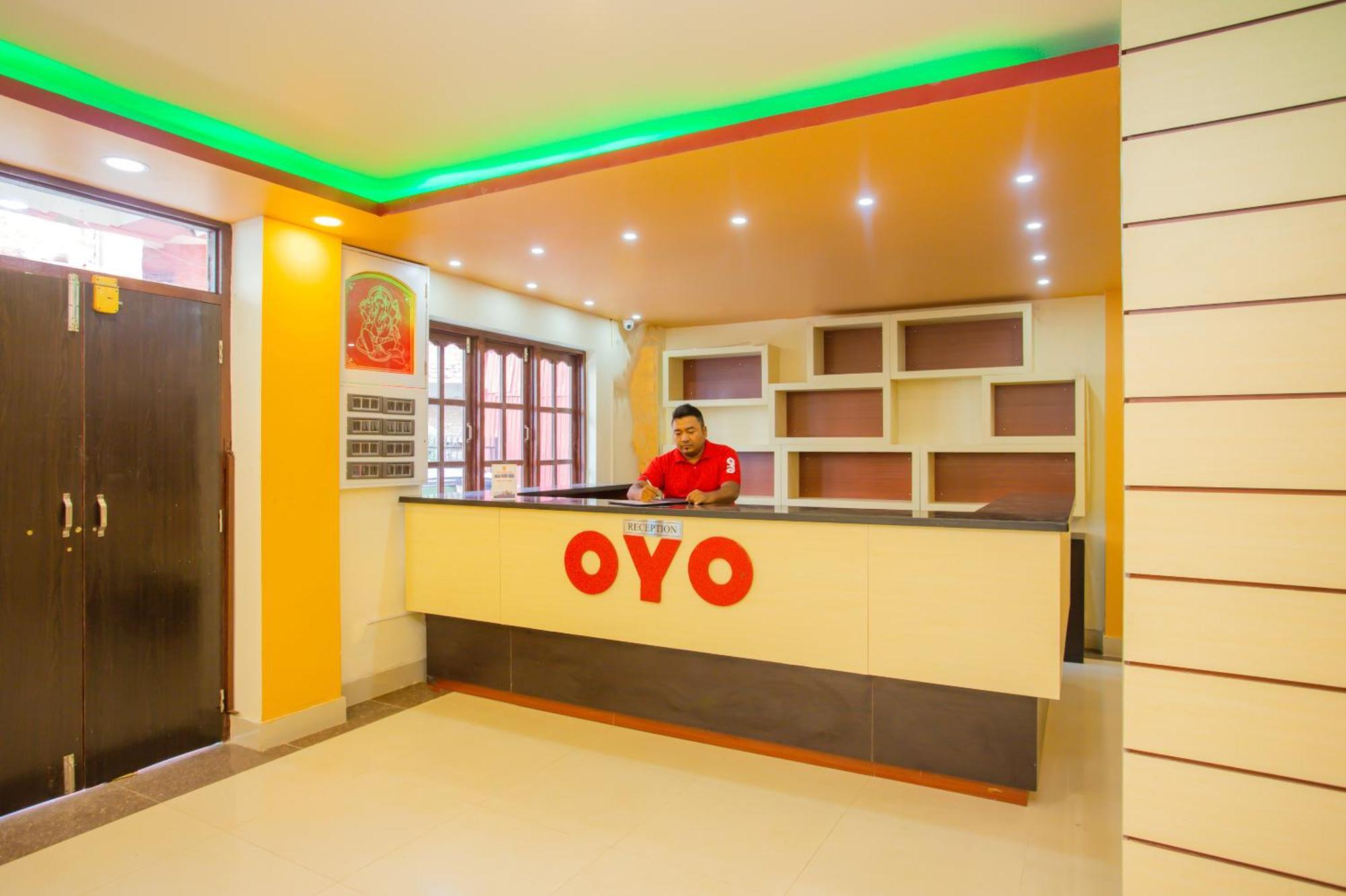 קטמנדו Oyo 589 Hotel Trimurti מראה חיצוני תמונה